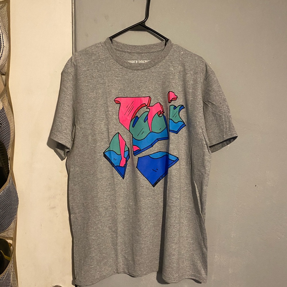 Large Grey Pink dolphin tee